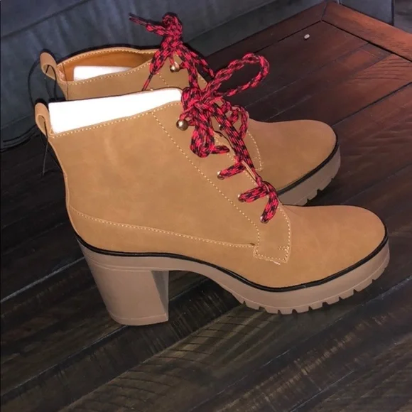 Forever 21 heeled boots ! Multiple Sz! 🔥🔥NWT - Picture 4 of 5